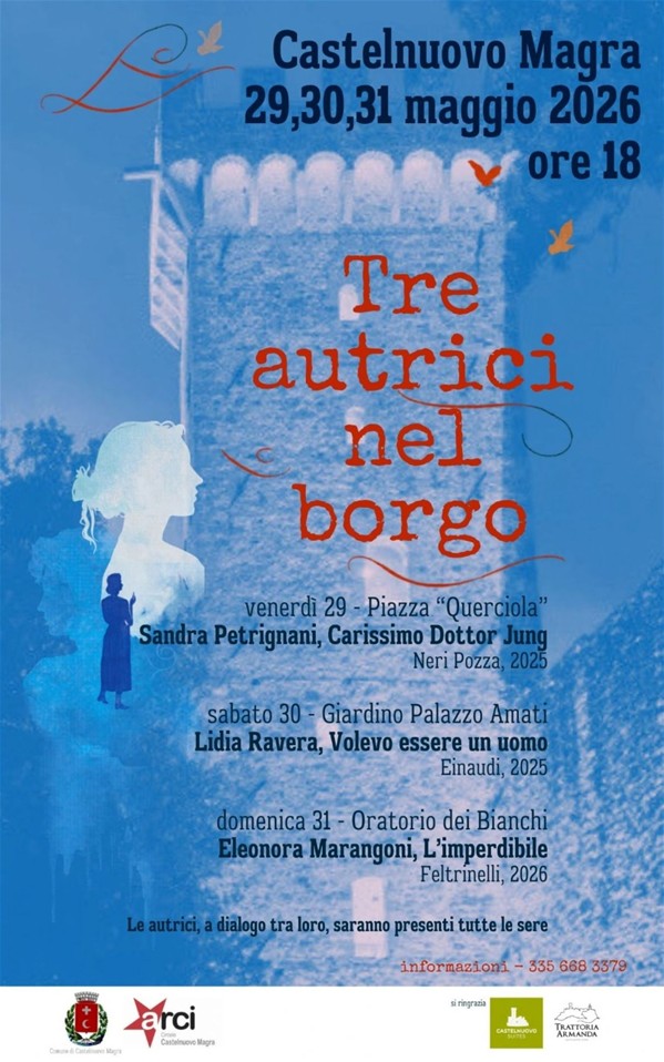 La locandina gioca sui toni del blu e dell'azzurro, con un effetto monocromatico che ritrae in sottofondo la storica torre del borgo di Castelnuovo Magra. Sulla sinistra spiccano le silhouette stilizzate di figure femminili, che richiamano l'identità delle protagoniste.  E così la struttura è molto chiara e divide gli appuntamenti per data:
Venerdì 29: Sandra Petrignani in Piazza "Querciola".
Sabato 30: Lidia Ravera al Giardino Palazzo Amati.
Domenica 31: Eleonora Marangoni all'Oratorio dei Bianchi.
In alto campeggiano le date (29, 30, 31 maggio 2026) e l'orario (ore 18). In basso sono presenti i loghi istituzionali e dei partner (Comune, Arci, sponsor locali) e un numero di telefono per le informazioni.
L'immagine trasmette un senso di eleganza e quiete, perfetta per una rassegna culturale che si svolge nel cuore storico del paese.