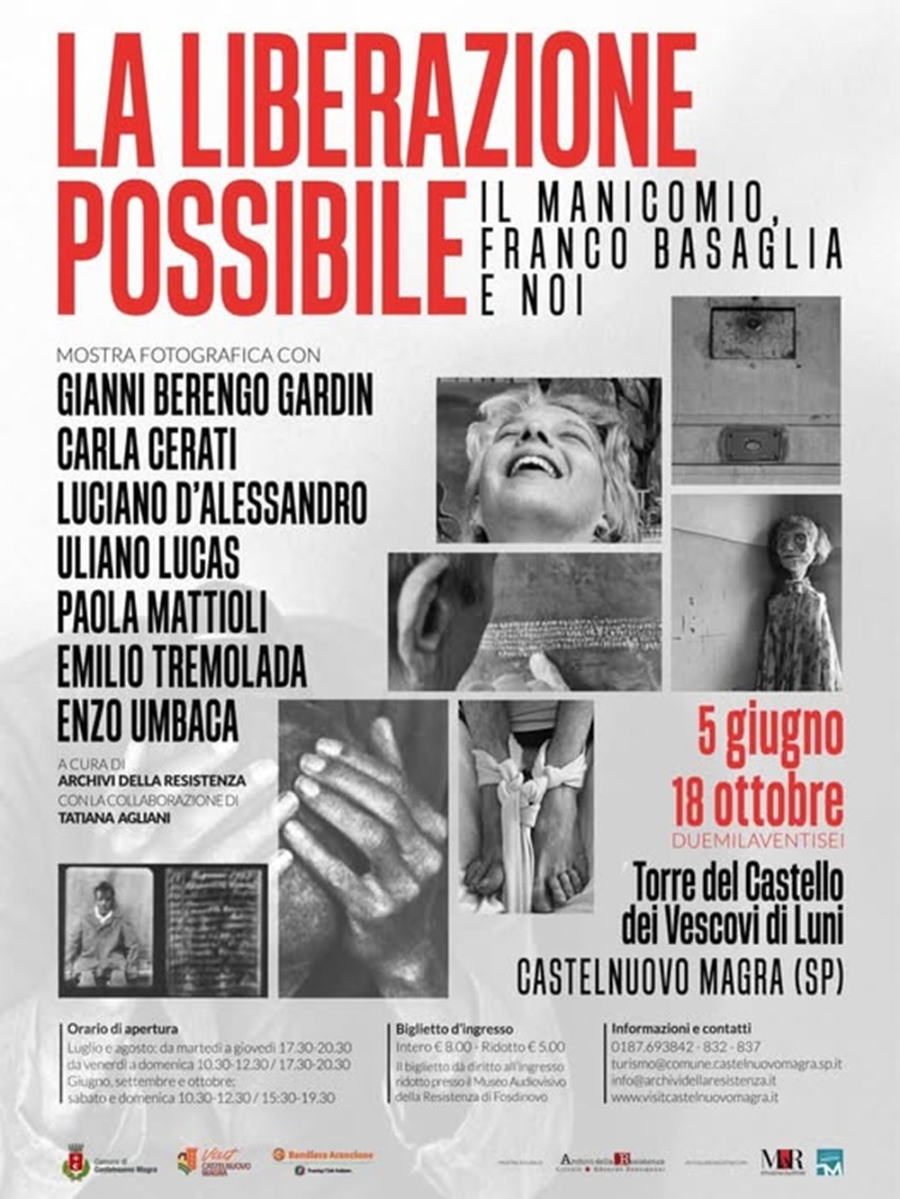 Nella parte superiore spicca la scritta "LA LIBERAZIONE POSSIBILE" a grandi lettere maiuscole di colore rosso acceso, che occupa quasi l'intera larghezza della locandina. Accanto e sotto la parola "POSSIBILE", in un font nero, più sottile e allungato, si legge il completamento del titolo dedicato a Franco Basaglia. Sul lato sinistro sono elencati, in caratteri neri e maiuscoli, i nomi dei fotografi partecipanti (Gianni Berengo Gardin, Carla Cerati, Luciano D'Alessandro, Uliano Lucas, Paola Mattioli, Emilio Tremolada, Enzo Umbaca), seguiti dai crediti dei curatori (Archivi della Resistenza con la collaborazione di Tatiana Agliani). Sulla destra, in rosso e nero, sono indicate le date del periodo di apertura della mostra (5 giugno – 18 ottobre) e il luogo dell'evento: Torre del Castello dei Vescovi di Luni, Castelnuovo Magra (SP). La parte centrale e destra della locandina è composta da un collage di fotografie storiche in bianco e nero, dal forte impatto emotivo e documentaristico.
La fascia inferiore, a sfondo bianco, è suddivisa nettamente in tre colonne di testo grigio e nero che riportano le informazioni di servizio: A sinistra: Gli orari di apertura, differenziati per i mesi estivi (luglio e agosto) e per i mesi autunnali. Al centro: I prezzi dei biglietti d'ingresso (Intero € 8,00 - Ridotto € 5,00) e una nota sulle agevolazioni. A destra: I contatti utili (numeri di telefono, indirizzi email e sito web del turismo locale). In fondo alla pagina compaiono i loghi istituzionali dei partner e dei patrocinatori dell'evento (tra cui il Comune di Castelnuovo Magra e l'Archivio della Resistenza).