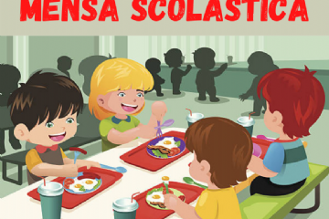 In alto appare la scritta in grande, di colore rosso e in stampatello maiuscolo "MENSA SCOLASTICA". In primo piano ci sono quattro bambini, seduti attorno a un tavolo bianco che stanno consumando il pranzo. Ogni bambino ha davanti a sè un vassoio rosso con la  pietanza del giorno, accompagnato da un bicchiere con cannuccia. 
